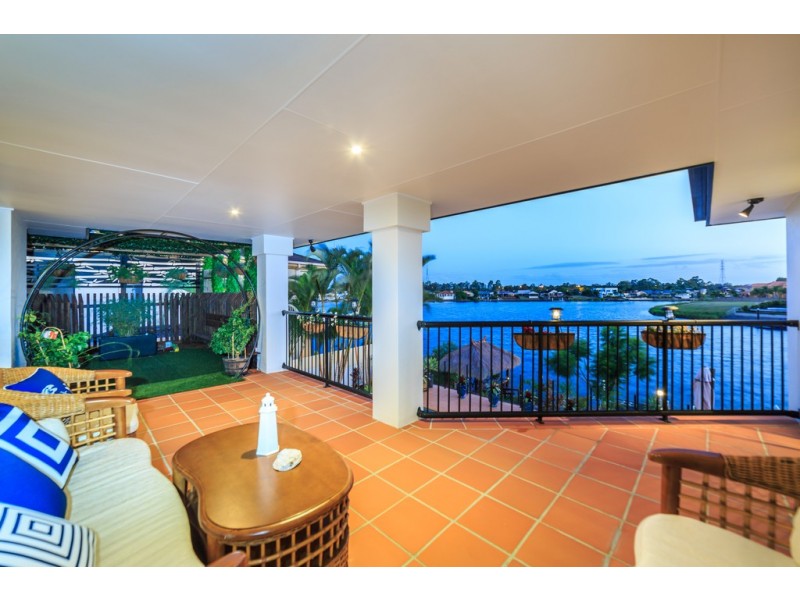 28 Clear Water Bay Avenue, Clear Island Waters QLD 4226