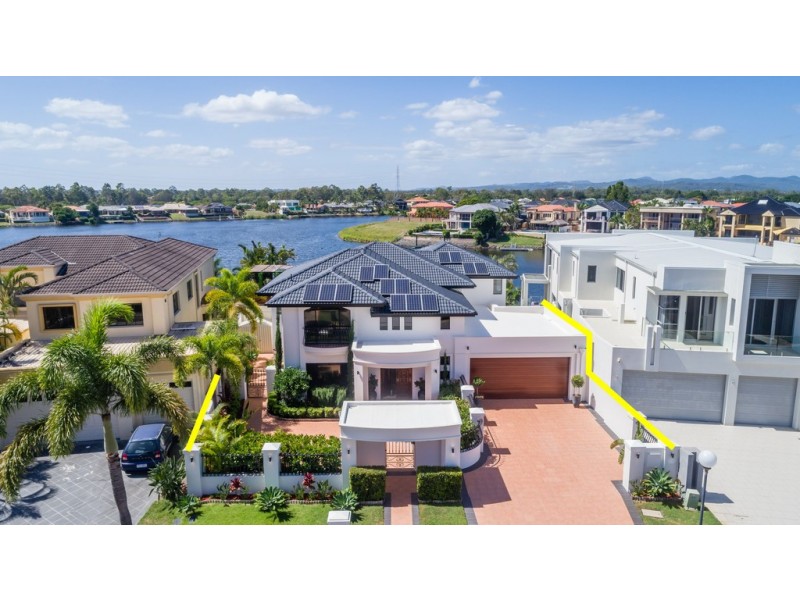 28 Clear Water Bay Avenue, Clear Island Waters QLD 4226