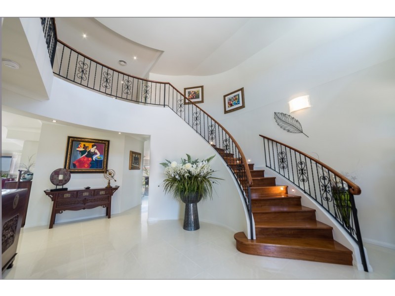 28 Clear Water Bay Avenue, Clear Island Waters QLD 4226