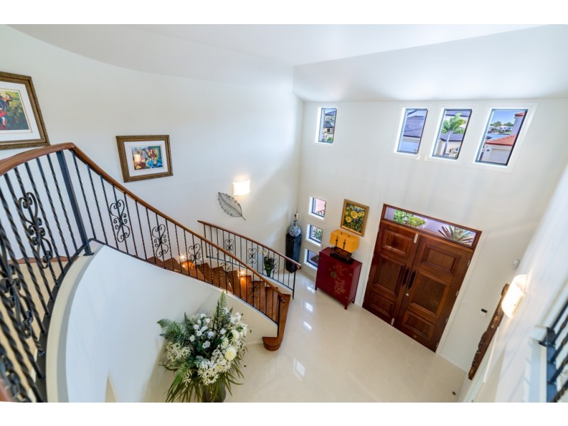 28 Clear Water Bay Avenue, Clear Island Waters QLD 4226