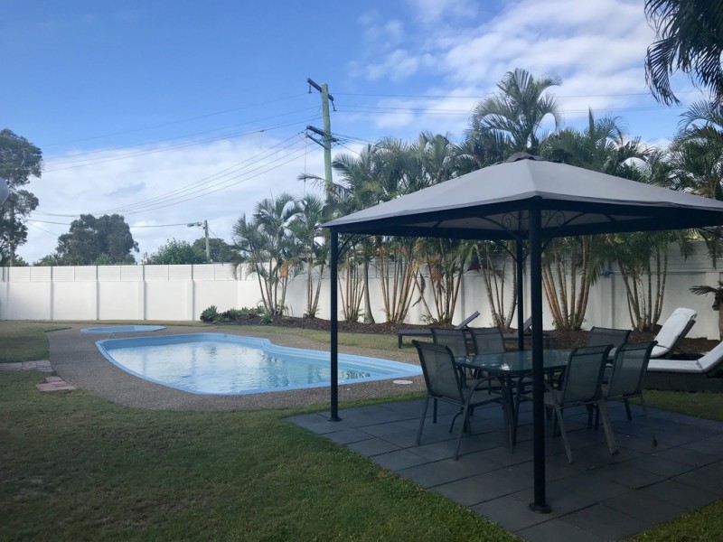 1/2-34 Karbunya Street, Mermaid Waters QLD 4218