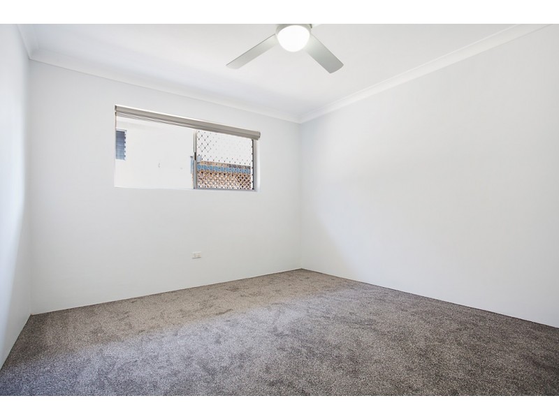 9 Flores Avenue, Palm Beach QLD 4221