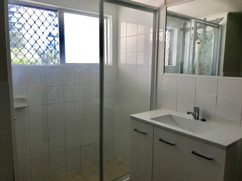 10/171 Old Burleigh Rd ‘Ocean Sound’, Broadbeach QLD 4218