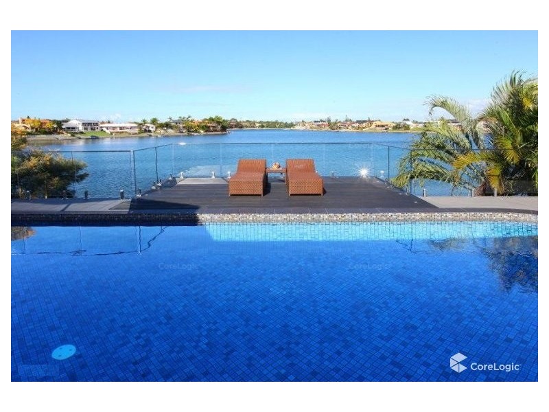 37 Volante Crescent, Mermaid Waters QLD 4218