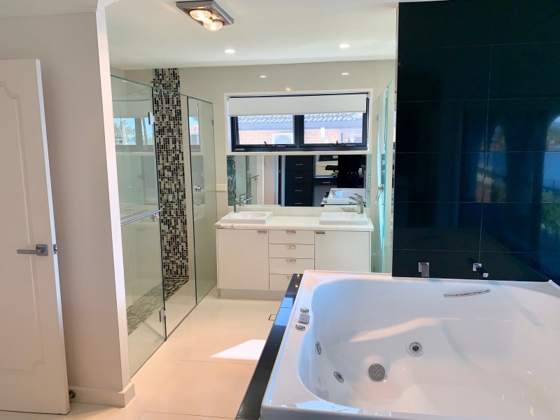 37 Volante Crescent, Mermaid Waters QLD 4218