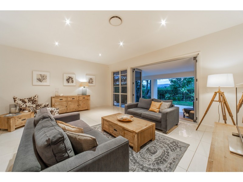 1/7005 Vista Drive, Benowa QLD 4217