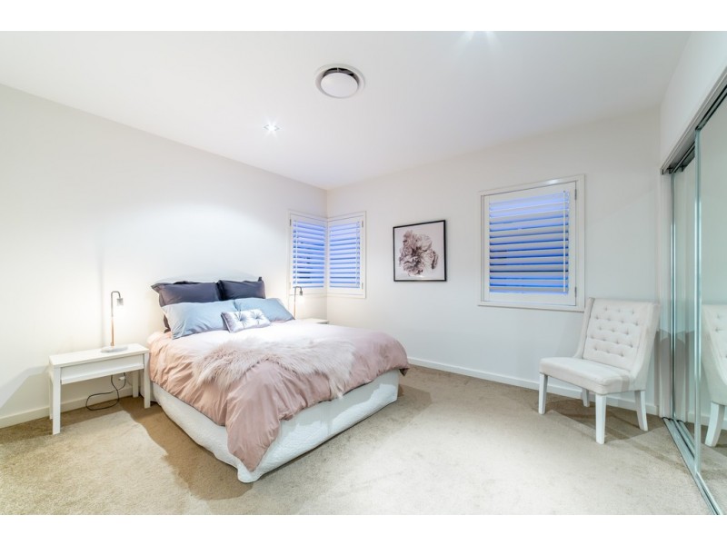 1/7005 Vista Drive, Benowa QLD 4217