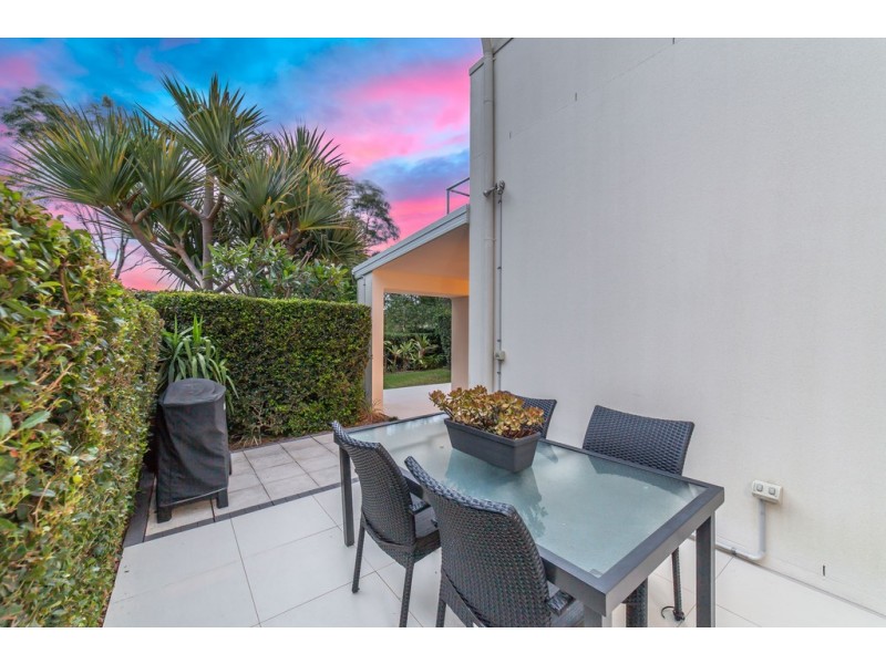 1/7005 Vista Drive, Benowa QLD 4217
