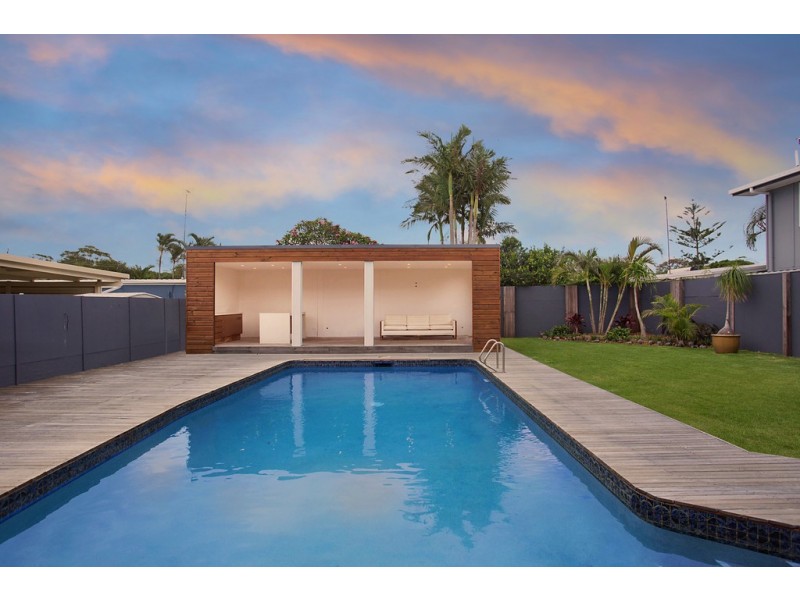 3 Gaye Parade, Miami QLD 4220