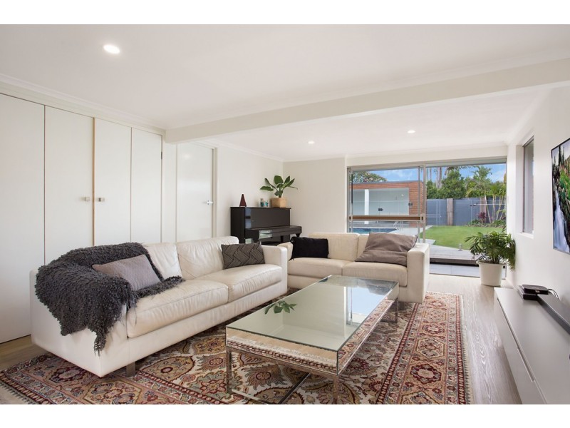 3 Gaye Parade, Miami QLD 4220