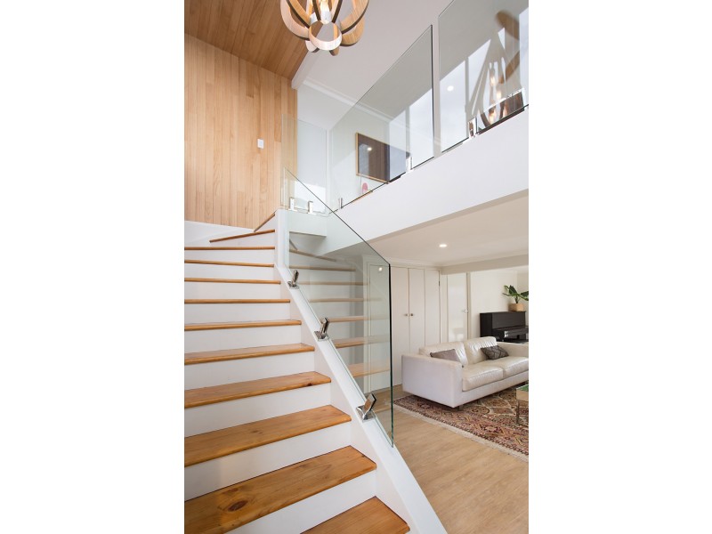 3 Gaye Parade, Miami QLD 4220