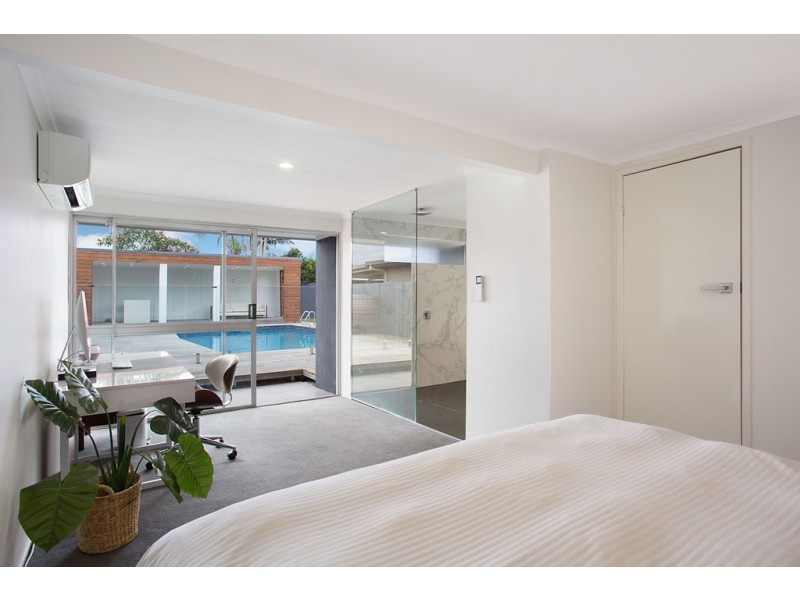 3 Gaye Parade, Miami QLD 4220