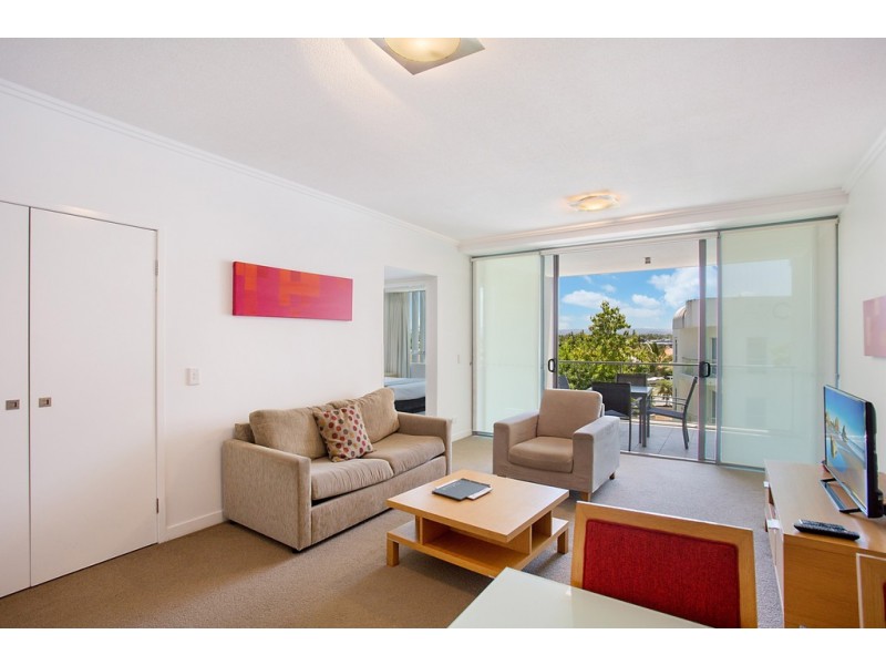 2204 ‘Freshwater Point’ 33 T E Peters Drive, Broadbeach Waters QLD 4218