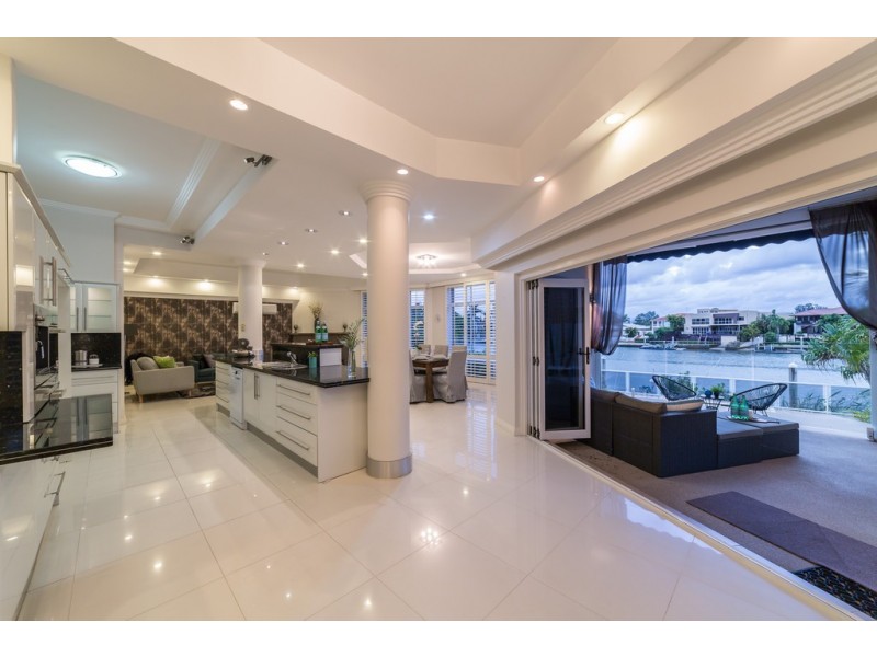 38 Cabana Boulevard, Benowa Waters QLD 4217