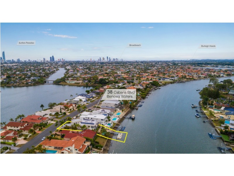 38 Cabana Boulevard, Benowa Waters QLD 4217