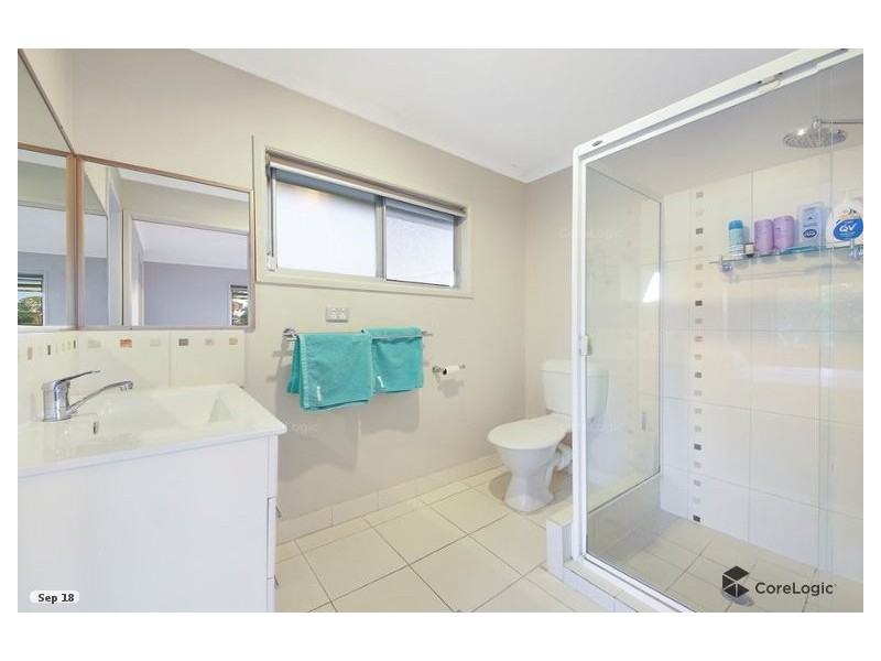22 Saltash St, Labrador QLD 4215