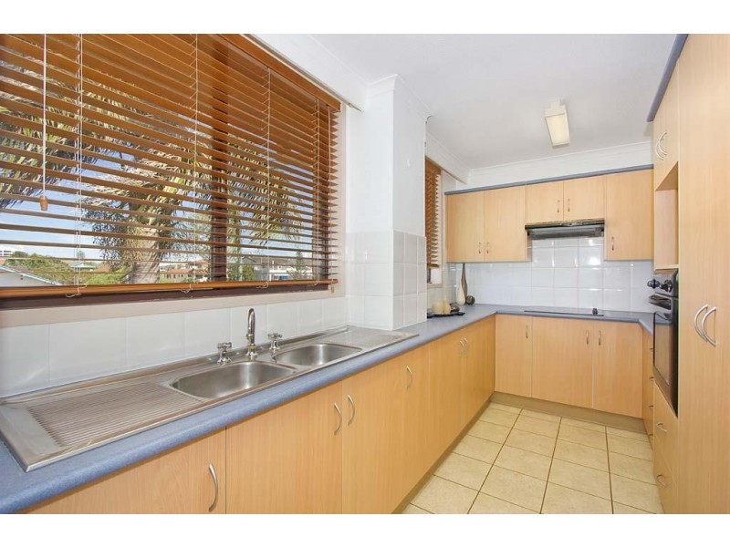 9/31 Britannia Avenue, Broadbeach QLD 4218