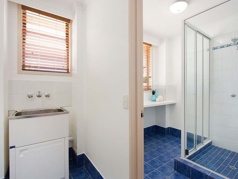 9/31 Britannia Avenue, Broadbeach QLD 4218