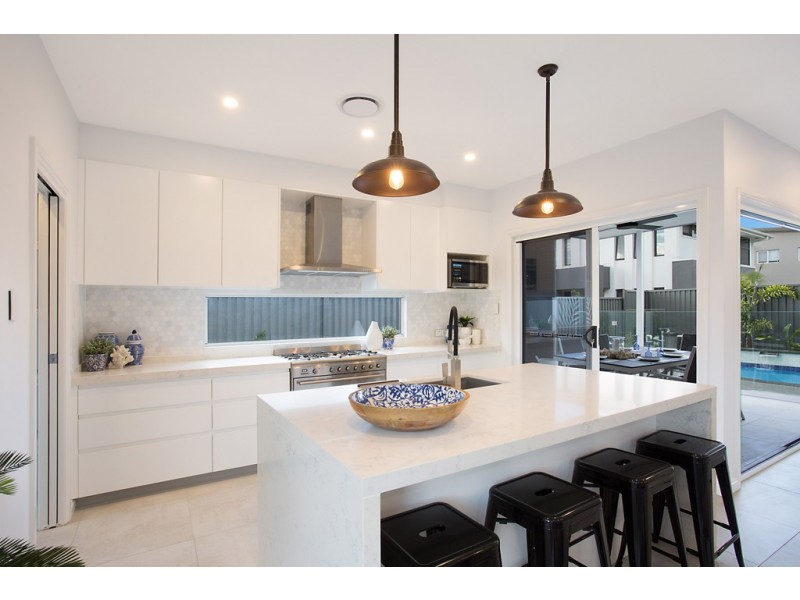 17B Allawah Avenue, Palm Beach QLD 4221