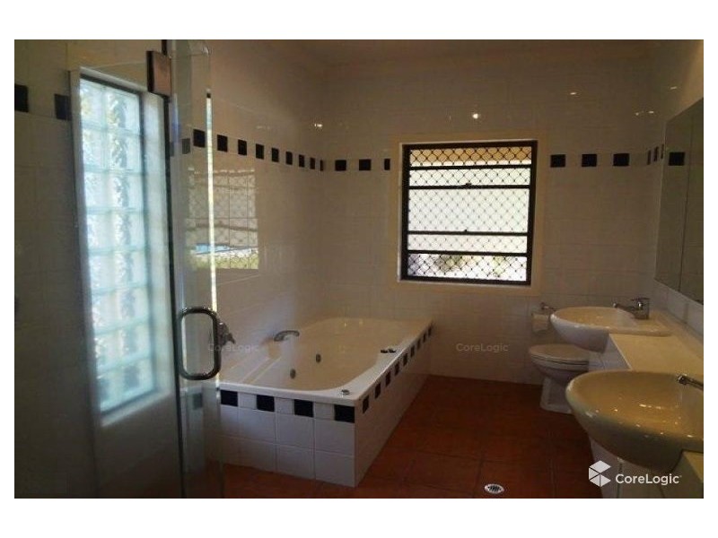 6 Baron Court, Tallai QLD 4213