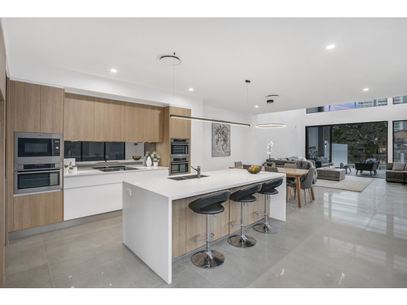 48B Paradise Island, Surfers Paradise QLD 4217
