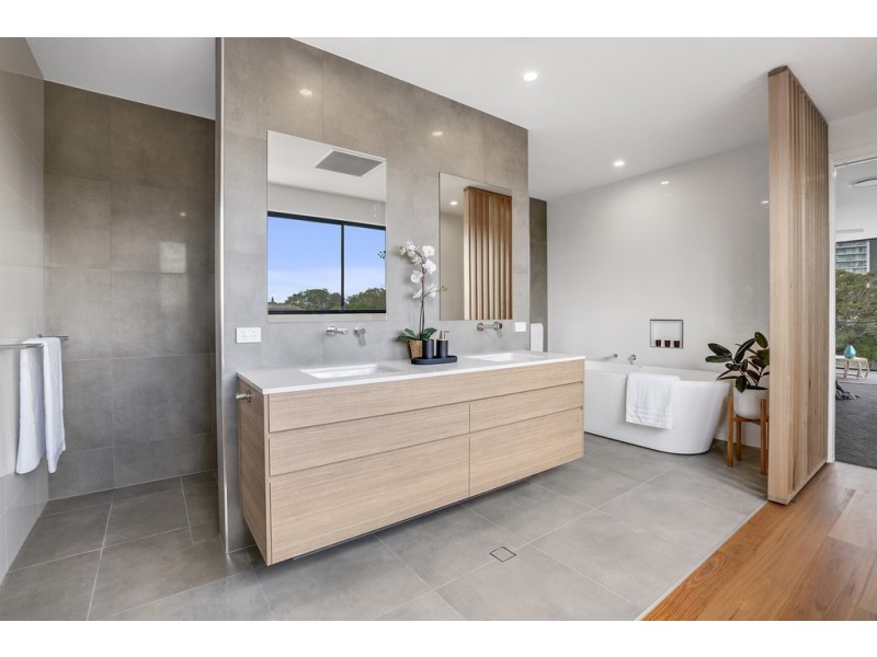 48B Paradise Island, Surfers Paradise QLD 4217