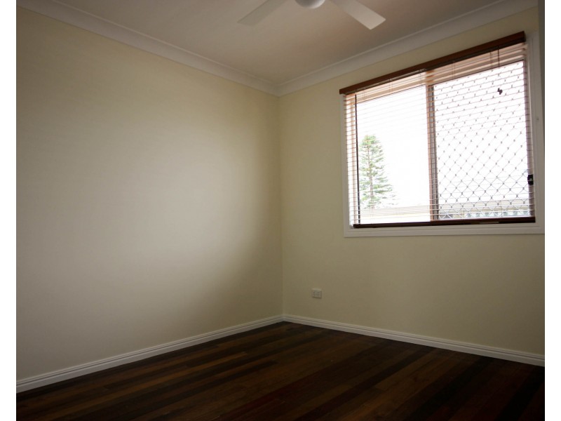 19 McCowan Street, Ashmore QLD 4214