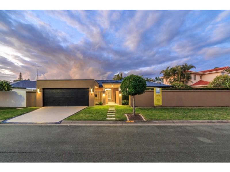 3 Balmoral Avenue, Sorrento QLD 4217