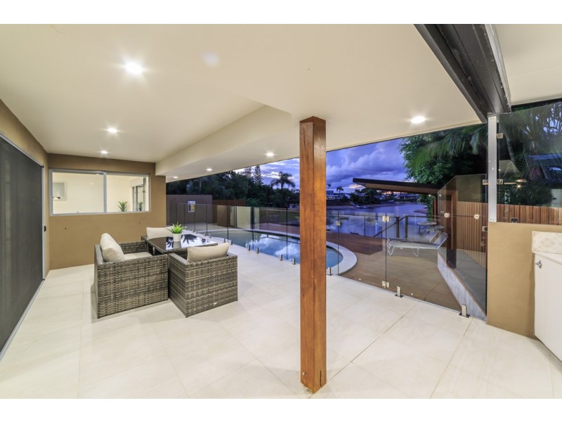 3 Balmoral Avenue, Sorrento QLD 4217