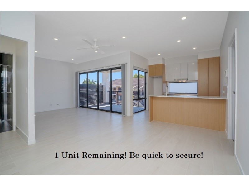 41 Milton Avenue, Paradise Point QLD 4216