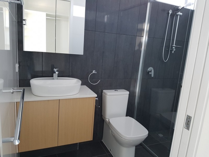 41 Milton Avenue, Paradise Point QLD 4216