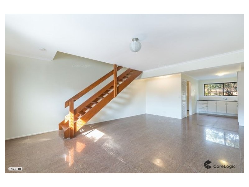 5/7 Christina Court, Mermaid Waters QLD 4218