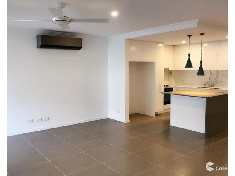 33 Brooklyn Crescent, Robina QLD 4226