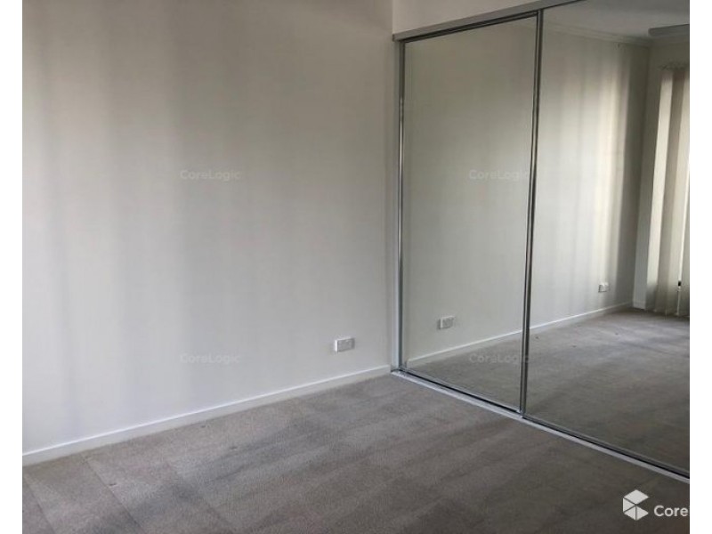 33 Brooklyn Crescent, Robina QLD 4226