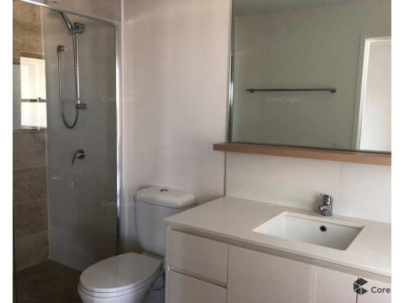 33 Brooklyn Crescent, Robina QLD 4226