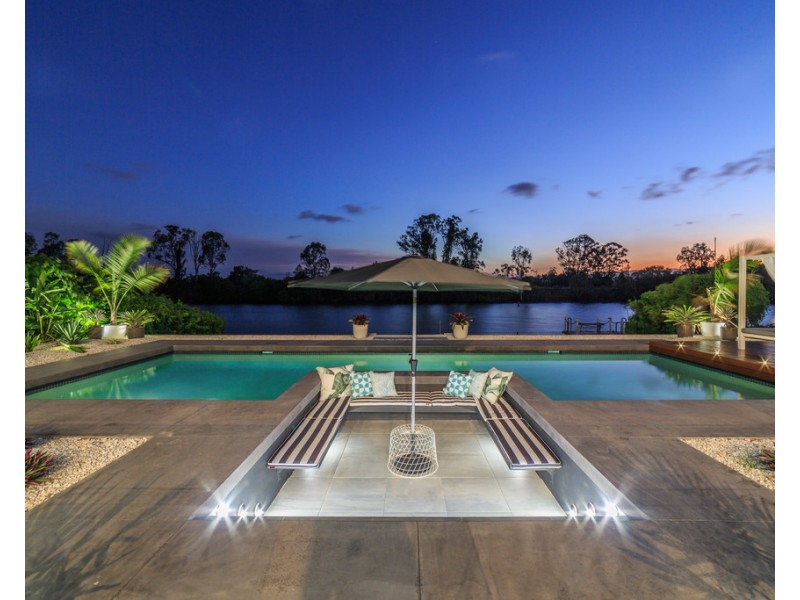 5 Riverbank Court, Ashmore QLD 4214