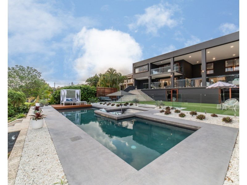 5 Riverbank Court, Ashmore QLD 4214