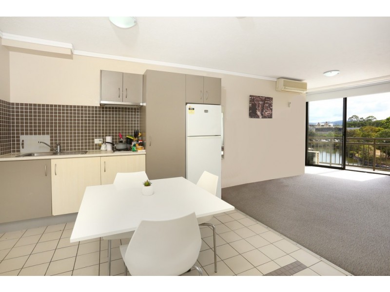 421/25 Lake Orr Drive, Robina QLD 4226