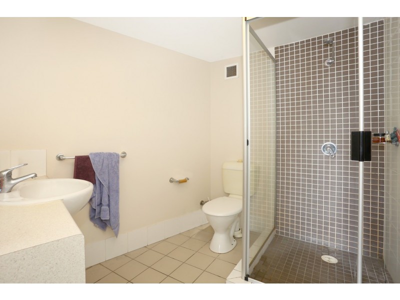 421/25 Lake Orr Drive, Robina QLD 4226