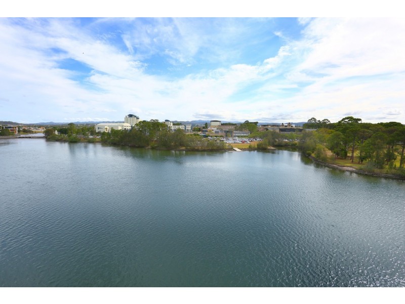 421/25 Lake Orr Drive, Robina QLD 4226