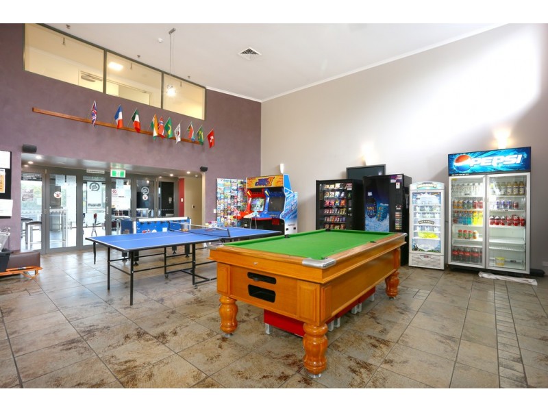 421/25 Lake Orr Drive, Robina QLD 4226