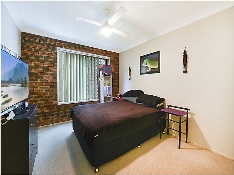 2/6 Genoa St, Surfers Paradise QLD 4217