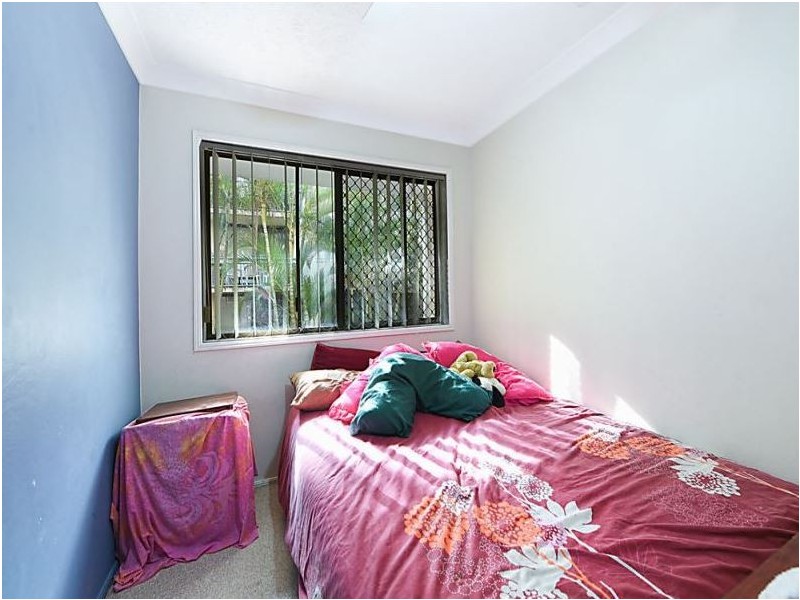 2/6 Genoa St, Surfers Paradise QLD 4217