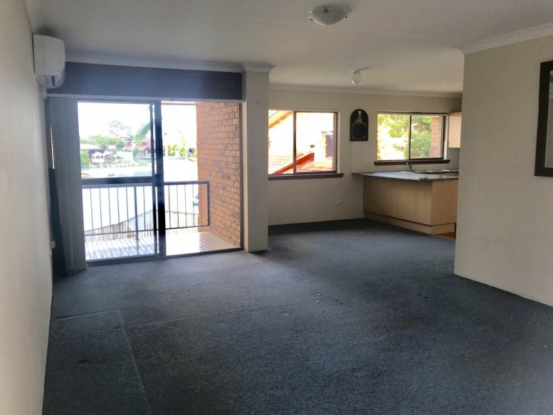 18/14 Dunlop Court, Mermaid Waters QLD 4218