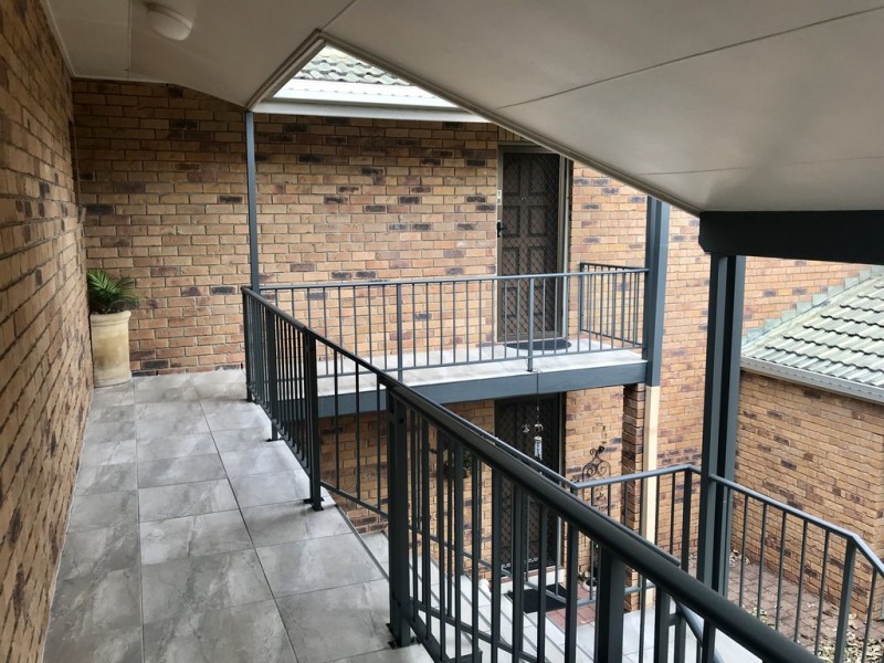 18/14 Dunlop Court, Mermaid Waters QLD 4218