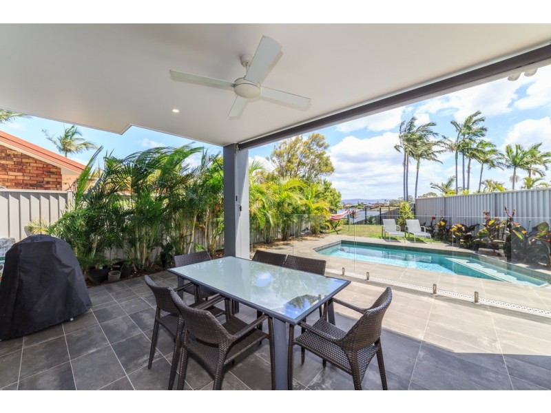 1/61 Sailaway Street, Mermaid Waters QLD 4218