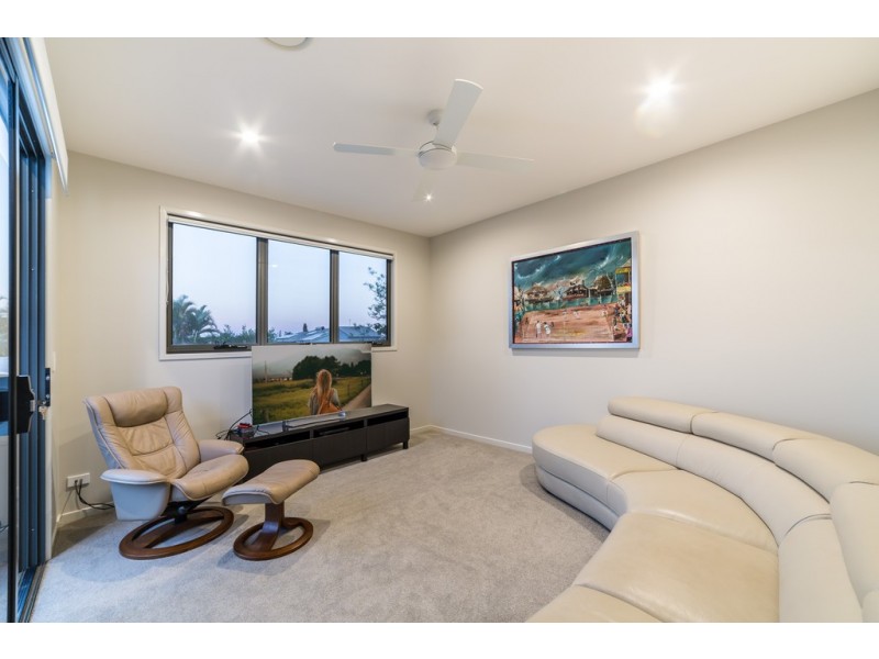 1/61 Sailaway Street, Mermaid Waters QLD 4218