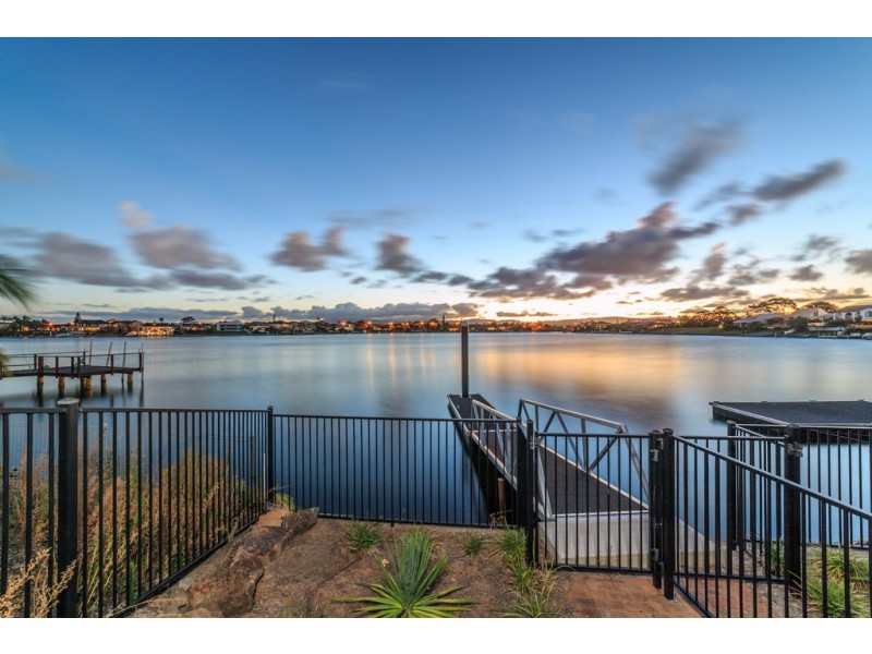 1/61 Sailaway Street, Mermaid Waters QLD 4218