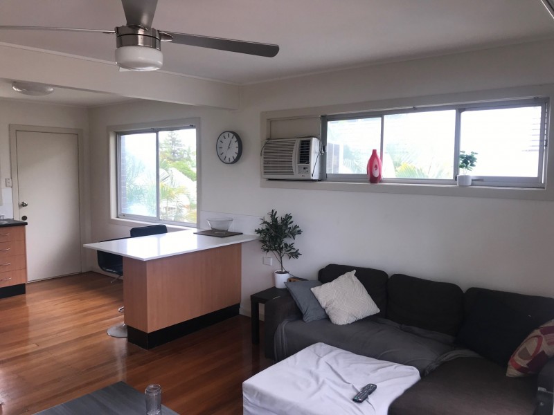 4/15 Havana key, Broadbeach Waters QLD 4218