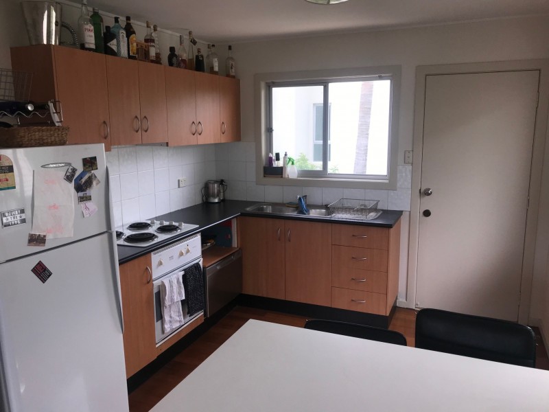 4/15 Havana key, Broadbeach Waters QLD 4218